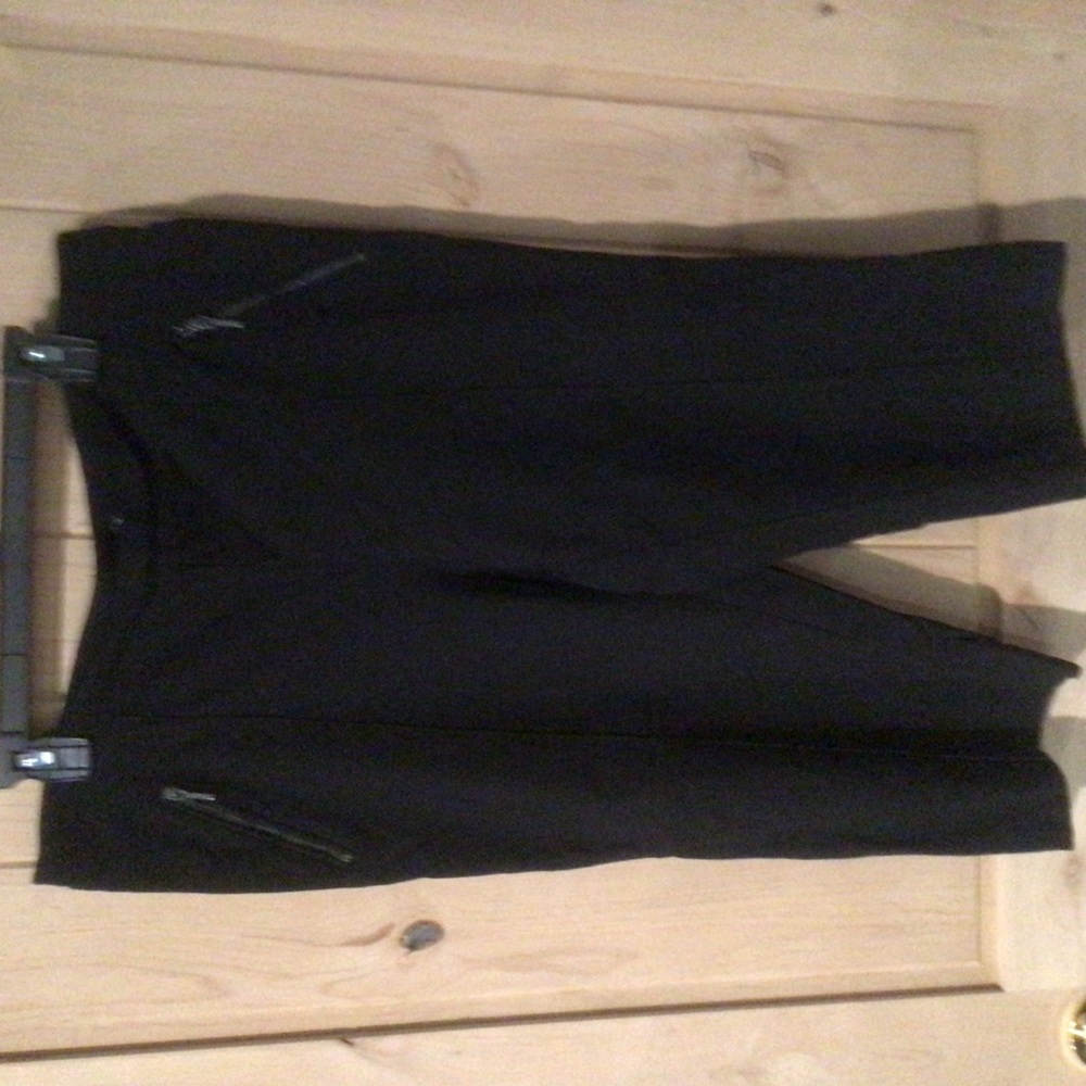 044 Michael Studio Women’s size 18 capri pants
